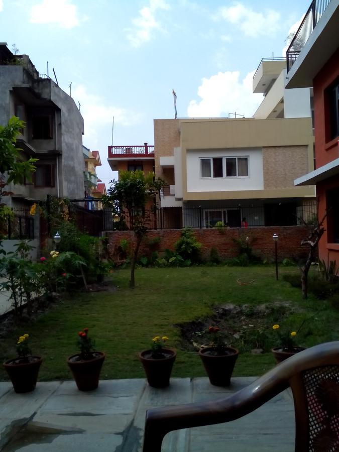 Bravo Hotel Kathmandu Экстерьер фото