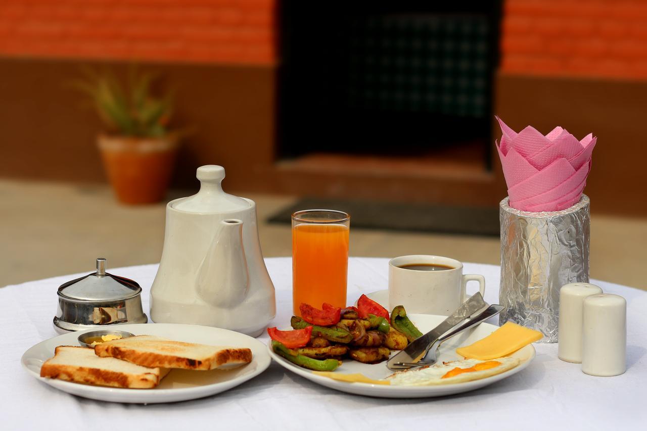 Bravo Hotel Kathmandu Экстерьер фото