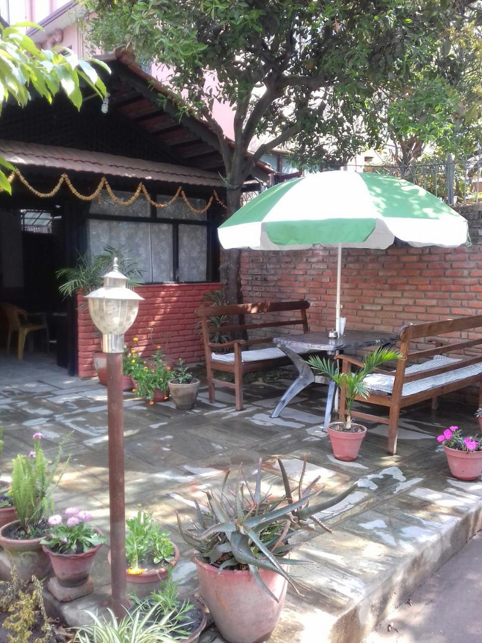 Bravo Hotel Kathmandu Экстерьер фото
