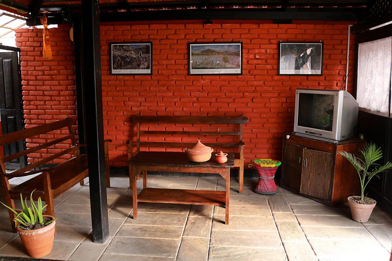 Bravo Hotel Kathmandu Экстерьер фото